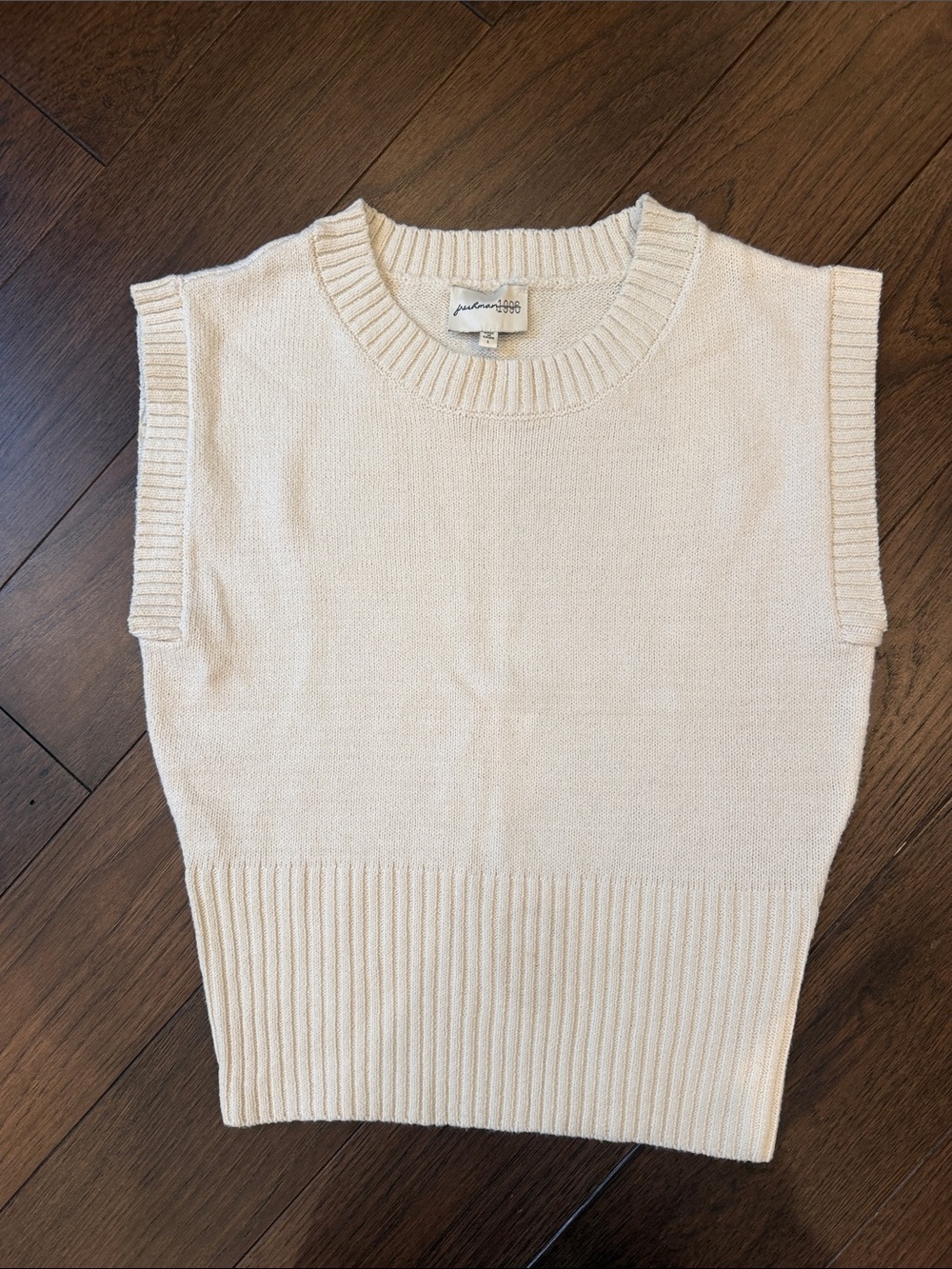 Freshman 1996 Women's Cream Sleeveless Crew Neck Tank Top Size Large - C66-006